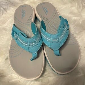 New Clarks Women's Aqua Sandals